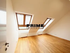 Pronájem bytu 3+1, Praha - Smíchov, Štefánikova, 129 m2