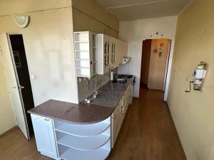 Prodej bytu 3+1, Karlovy Vary, Vítězná, 74 m2