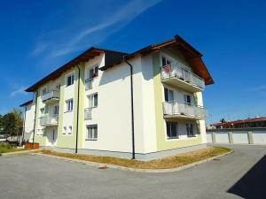 Pronájem bytu 1+kk, Trhové Sviny, Za Pilou, 40 m2