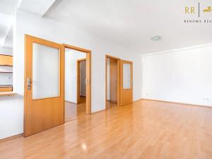 Pronájem bytu 1+1, Brno, Slovákova, 45 m2