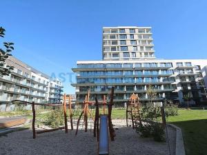 Pronájem bytu 1+kk, Praha - Žižkov, Šrámkové, 43 m2