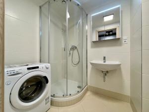 Pronájem bytu 1+kk, Praha - Třebonice, U Radosti, 28 m2
