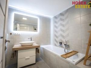 Prodej rodinného domu, Holubice, 93 m2