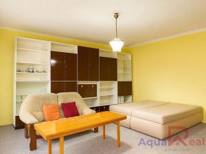 Pronájem bytu 1+1, Karlovy Vary, Sokolovská, 44 m2