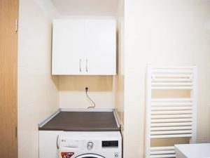 Prodej bytu 2+kk, Praha - Modřany, Pískařská, 55 m2