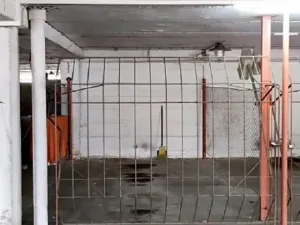 Pronájem garážového stání, Praha - Střížkov, Lovosická, 18 m2