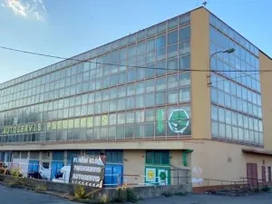Pronájem garážového stání, Praha - Střížkov, Lovosická, 18 m2
