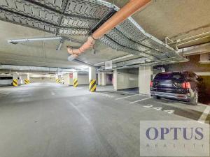 Pronájem garážového stání, Praha - Vinohrady, Korunní, 16 m2