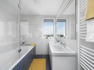 Prodej bytu 4+kk, Praha - Horní Měcholupy, Mantovská, 102 m2