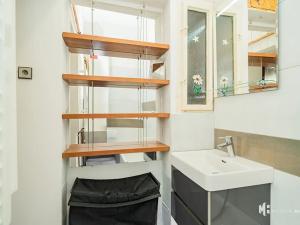 Pronájem bytu 2+kk, Praha - Vinohrady, náměstí Jiřího z Lobkovic, 48 m2