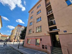 Prodej bytu 2+kk, Praha - Malá Strana, Hellichova, 57 m2