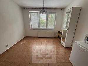 Pronájem bytu 1+kk, Prachatice, nám. Přátelství, 21 m2