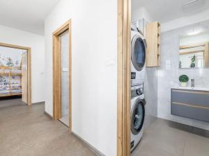 Prodej bytu 3+kk, České Budějovice, Rožnovská, 75 m2