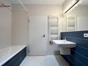 Pronájem bytu 1+kk, Praha - Střížkov, Makedonská, 42 m2