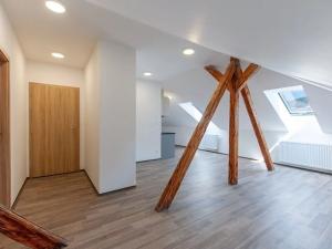Prodej bytu 2+1, Úpice, Na Veselce, 34 m2
