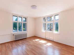 Prodej bytu 3+1, Úpice, Na Veselce, 80 m2