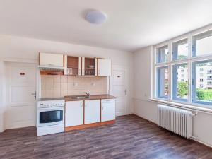 Prodej bytu 3+1, Úpice, Na Veselce, 80 m2