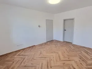 Pronájem bytu 2+1, Jihlava, Bratří Čapků, 66 m2