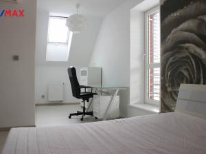 Pronájem bytu 2+kk, Ostrava - Mariánské Hory, Josefa Šavla, 63 m2