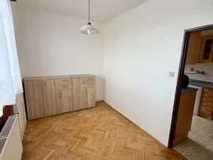 Pronájem kanceláře, Plzeň, Na Výsluní, 170 m2
