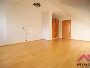 Pronájem rodinného domu, Psáry, Pod Vysokou, 294 m2