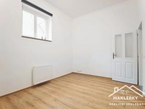 Pronájem bytu 2+kk, Kolín, Karlovo náměstí, 58 m2