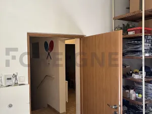 Pronájem obchodního prostoru, Skuteč, Palackého náměstí, 111 m2
