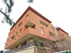 Pronájem bytu 2+kk, Praha - Vokovice, Půlkruhová, 52 m2