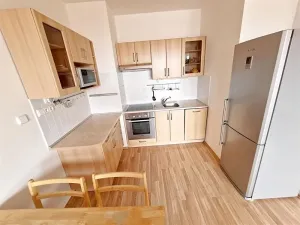Pronájem bytu 2+kk, Praha - Vokovice, Půlkruhová, 52 m2