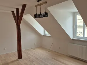 Pronájem bytu 2+kk, Liberec, Valdštejnská, 46 m2