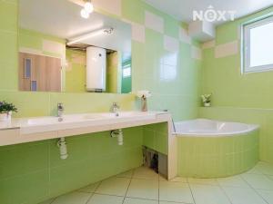 Prodej rodinného domu, Hluboká nad Vltavou, 176 m2
