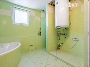 Prodej rodinného domu, Hluboká nad Vltavou, 176 m2