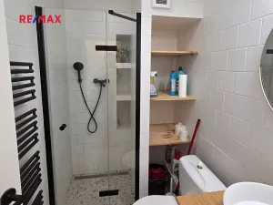 Pronájem bytu 1+kk, Praha - Hlubočepy, Pod Žvahovem, 23 m2