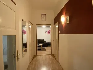 Pronájem bytu 2+kk, Praha - Holešovice, U Uranie, 37 m2