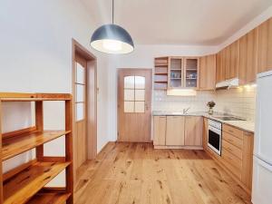 Pronájem bytu 1+1, Brno, Kosmákova, 39 m2