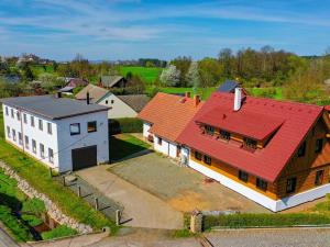 Prodej rodinného domu, Lužany, 425 m2