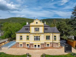 Prodej domu, Karlštejn, 563 m2