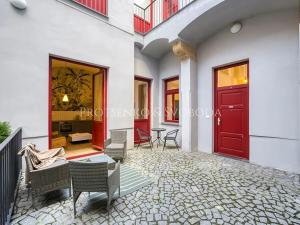 Prodej kanceláře, Praha - Karlín, Prvního pluku, 63 m2