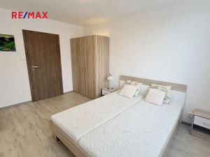 Pronájem bytu 3+kk, Kladno, Litevská, 72 m2