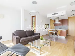 Pronájem bytu 2+kk, Praha - Břevnov, Šermířská, 61 m2