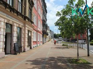 Prodej obchodního prostoru, Karlovy Vary, Sokolovská, 130 m2