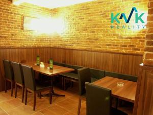 Prodej obchodního prostoru, Karlovy Vary, Vítězná, 100 m2