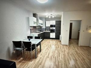 Pronájem bytu 2+kk, Brno, Řípská, 59 m2