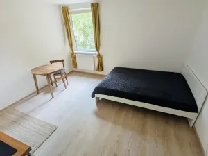 Pronájem bytu 1+kk, Praha - Vršovice, Kubánské náměstí, 25 m2