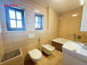 Pronájem rodinného domu, Úvaly, Jeronýmova, 158 m2