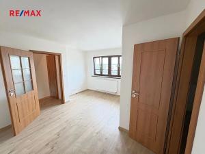 Pronájem rodinného domu, Úvaly, Jeronýmova, 158 m2
