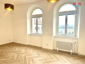 Pronájem bytu 2+kk, Hrádek nad Nisou, Horní náměstí, 45 m2