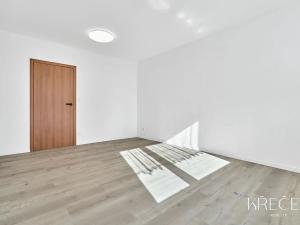 Prodej bytu 3+1, Třebíč, Modřínová, 70 m2