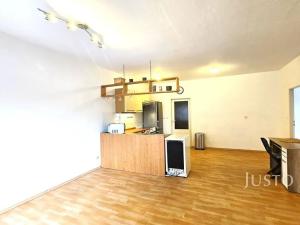 Pronájem bytu 2+kk, Písek, V Portyči, 52 m2
