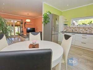 Prodej rodinného domu, Pyšely - Zaječice, Na Dolíku, 200 m2